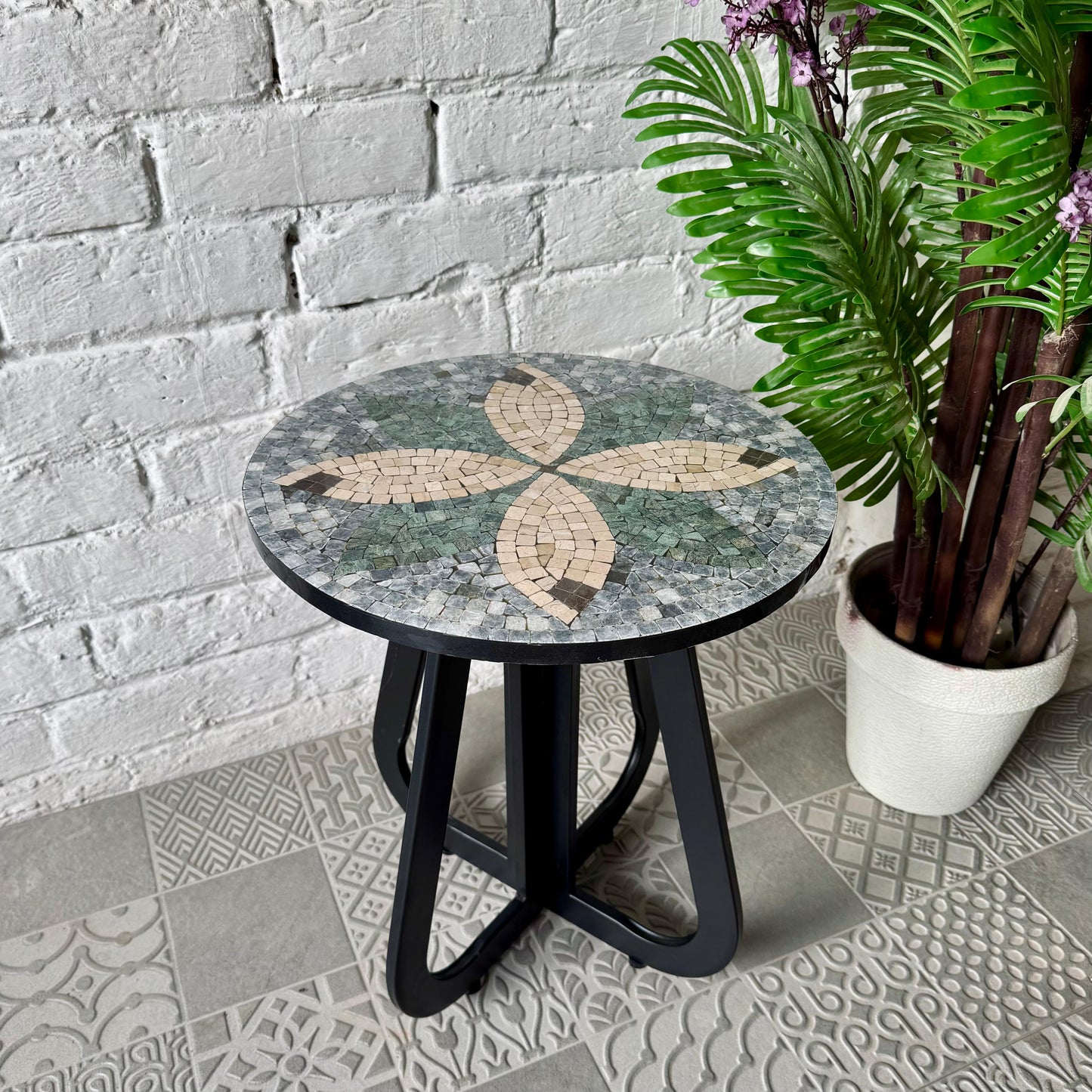 Timeless Petal Design Coffee Table - Infinity Loop Base