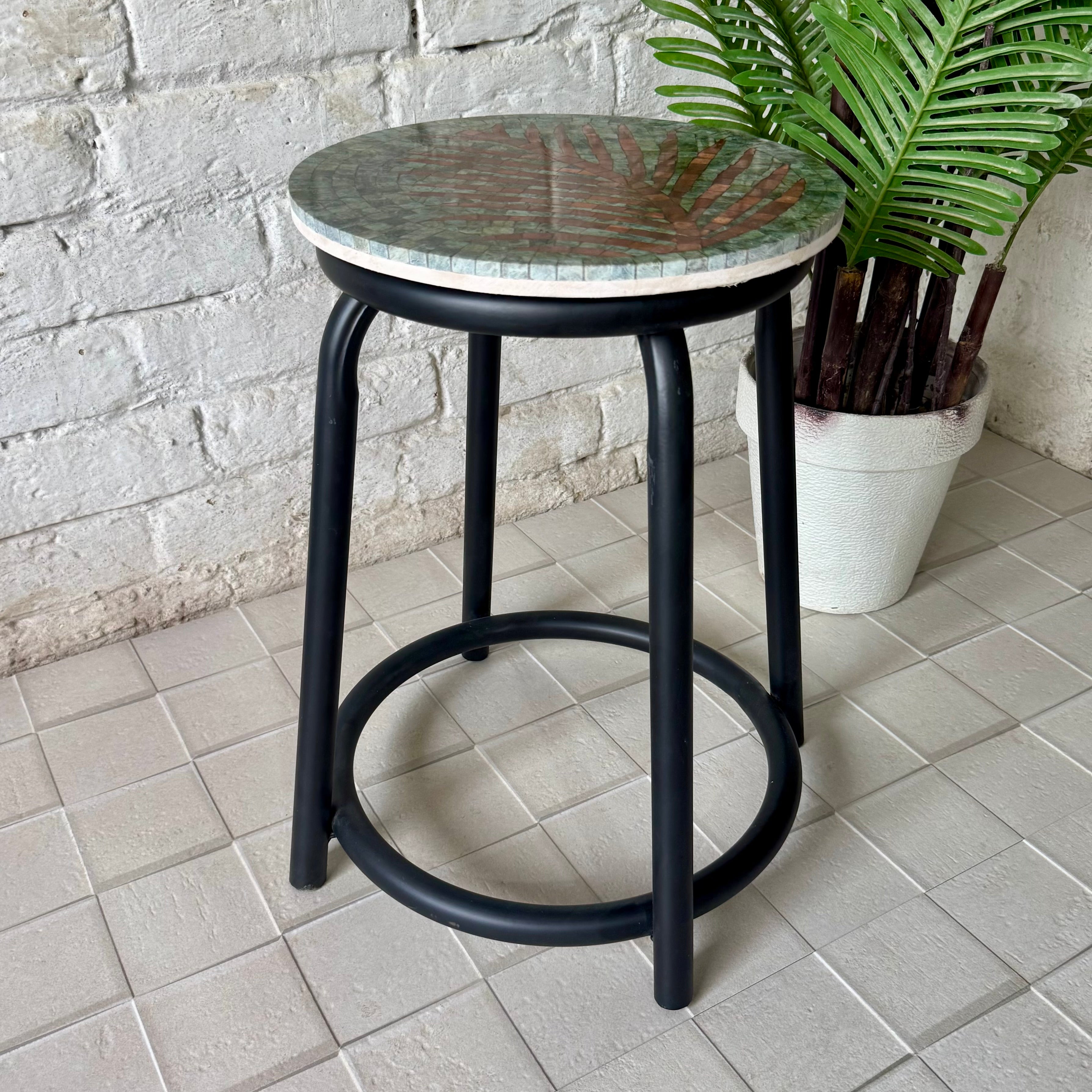 Palm Leaf Mosaic Stool – Western-Inspired Mosaic Art with a Modern Touch
