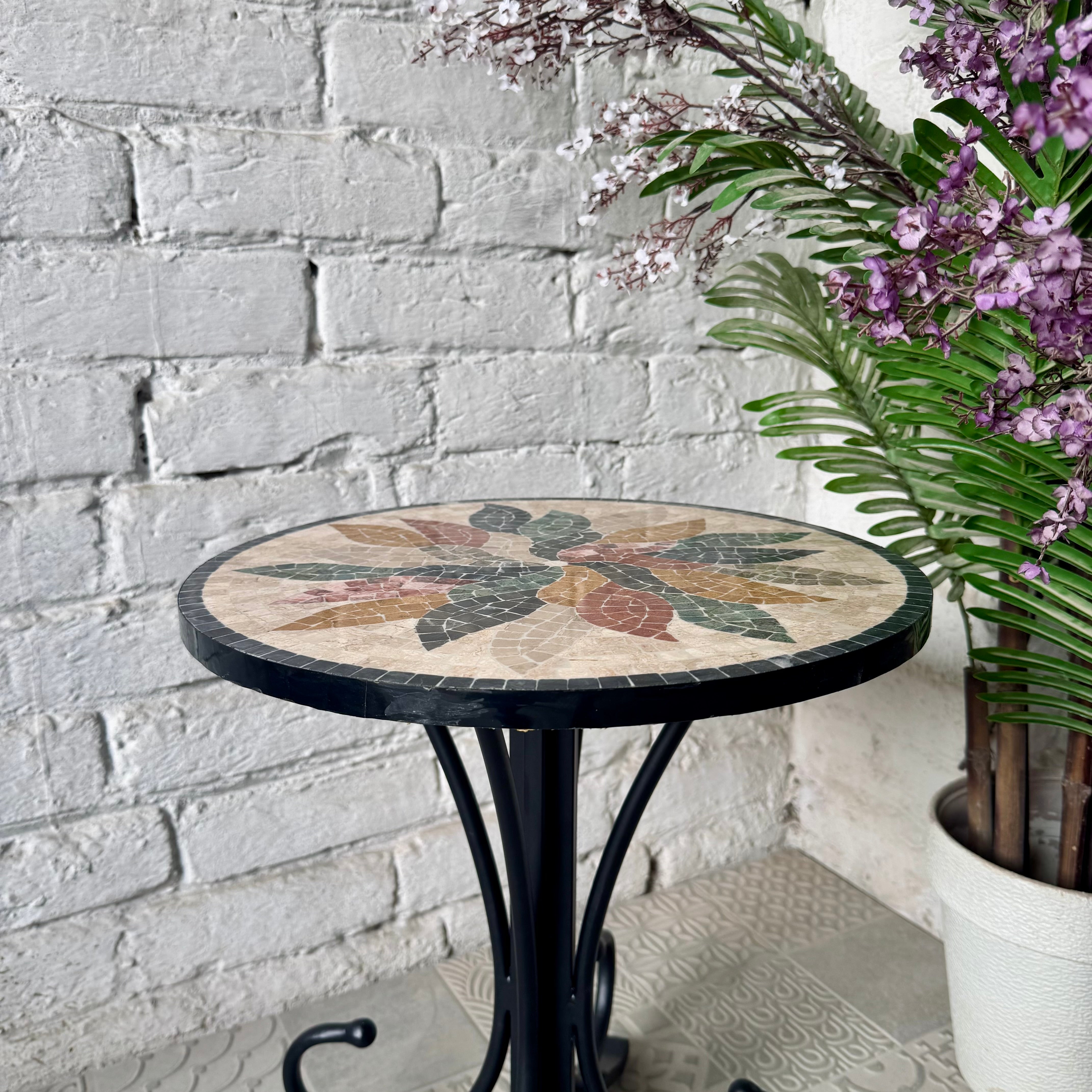 Floral Harmony Mosaic Coffee Table - Ornate Curve Base for Western Home Decor