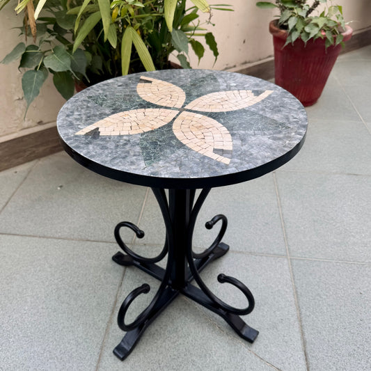 Outdoor Timeless Petal Design Coffee Table